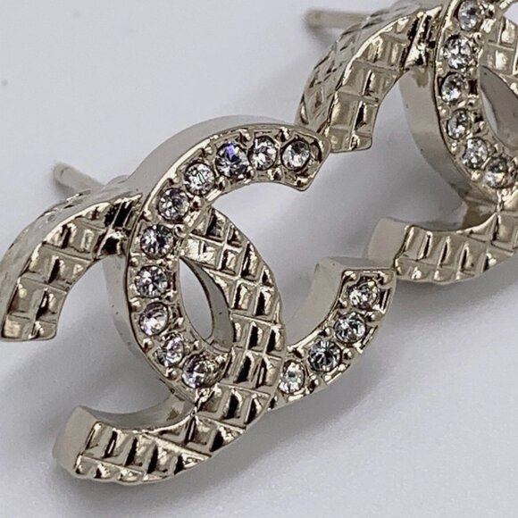 Authentic Chanel CC Earrings With Crystals Gold Hardware Brand New In Box - Picture 4 of 9
